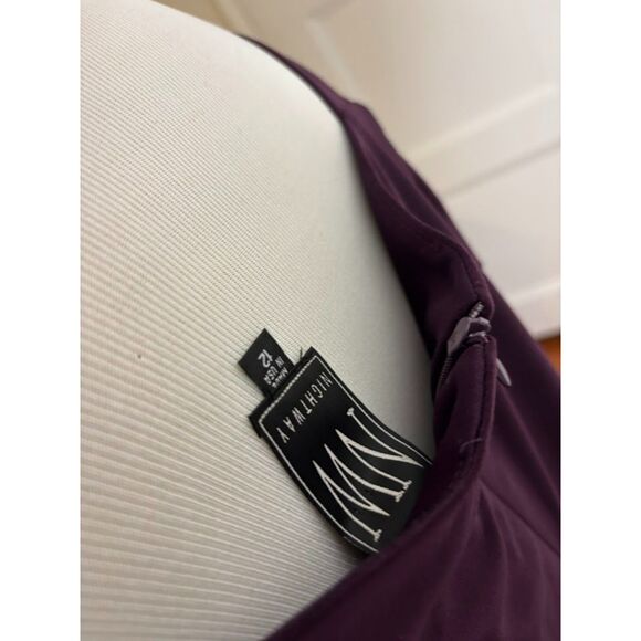 Nightway Dress Women's Size 12 Purple Gown Wedding Guest Maxi High Slit - Picture 5 of 5